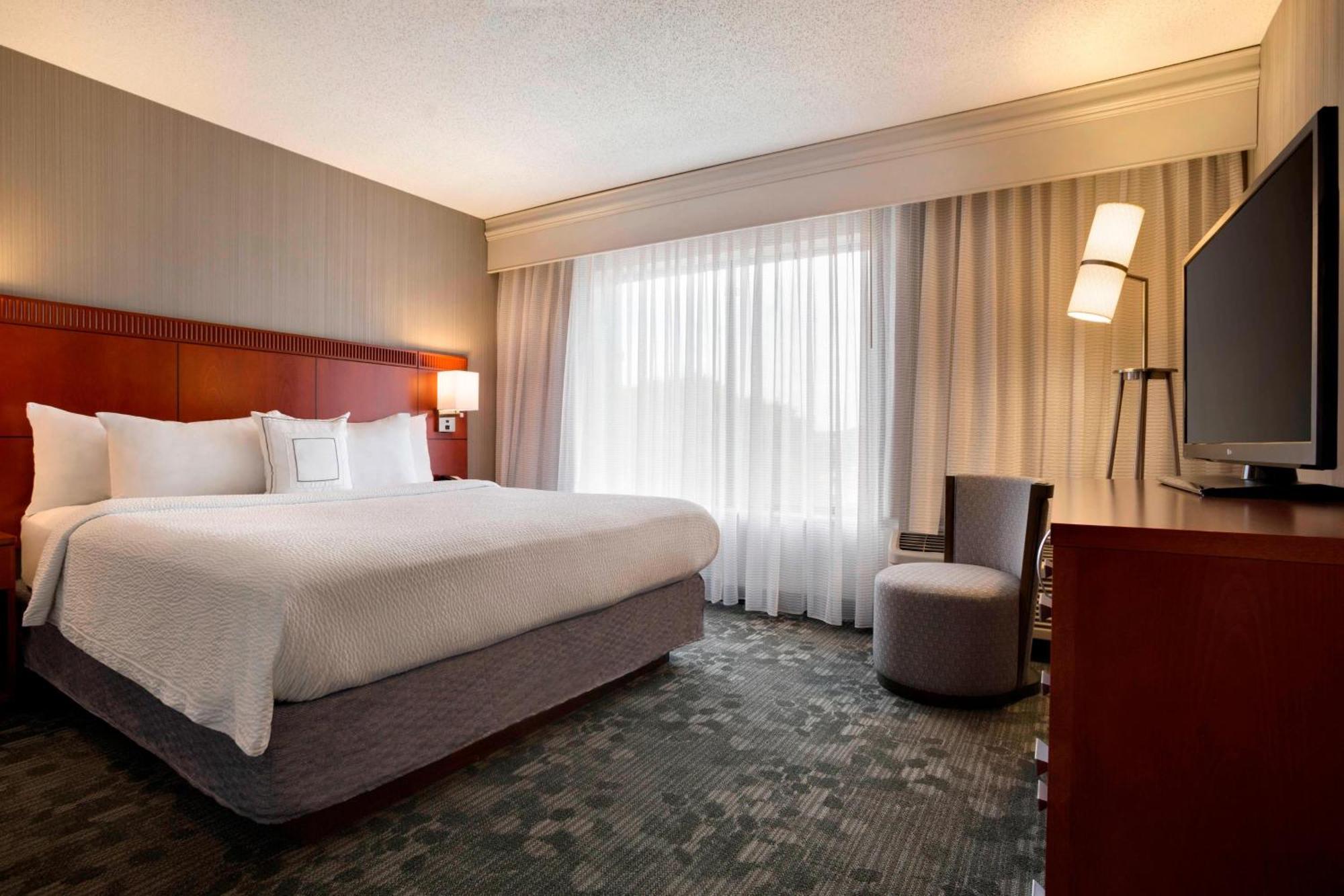 Hotel Courtyard By Marriott Champaign Extérieur photo
