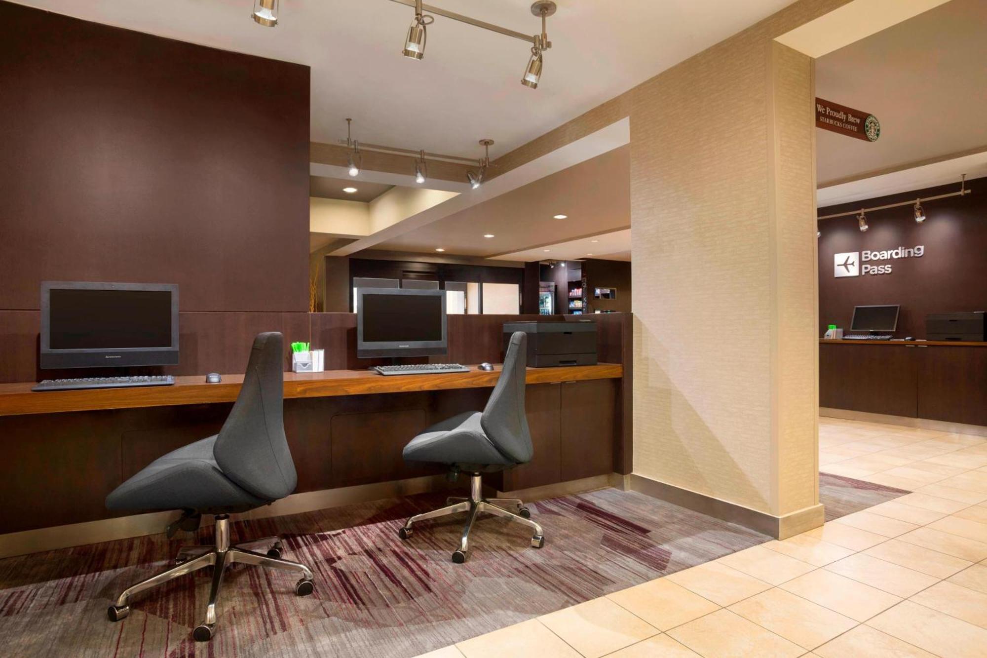 Hotel Courtyard By Marriott Champaign Extérieur photo