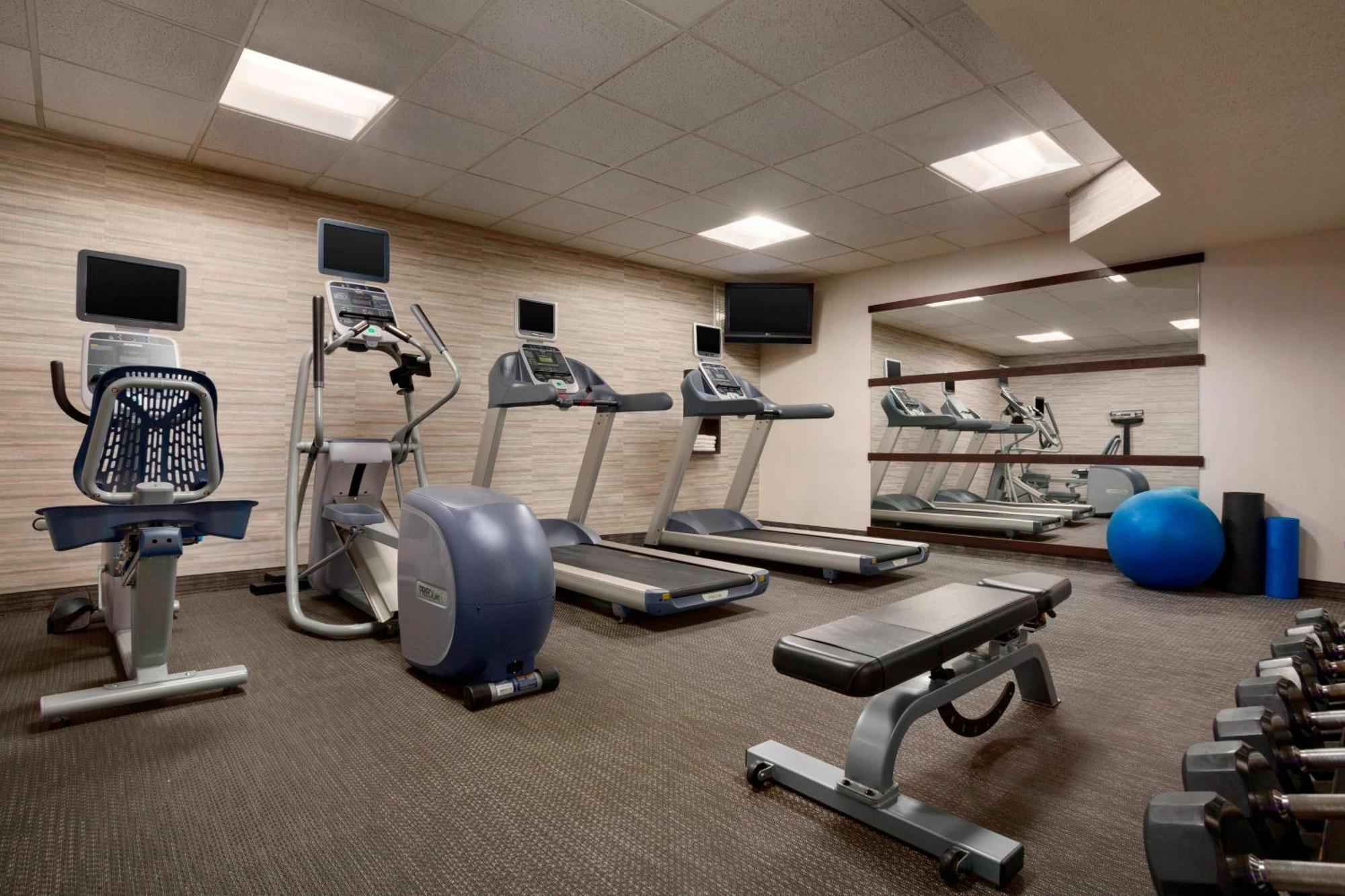 Hotel Courtyard By Marriott Champaign Extérieur photo