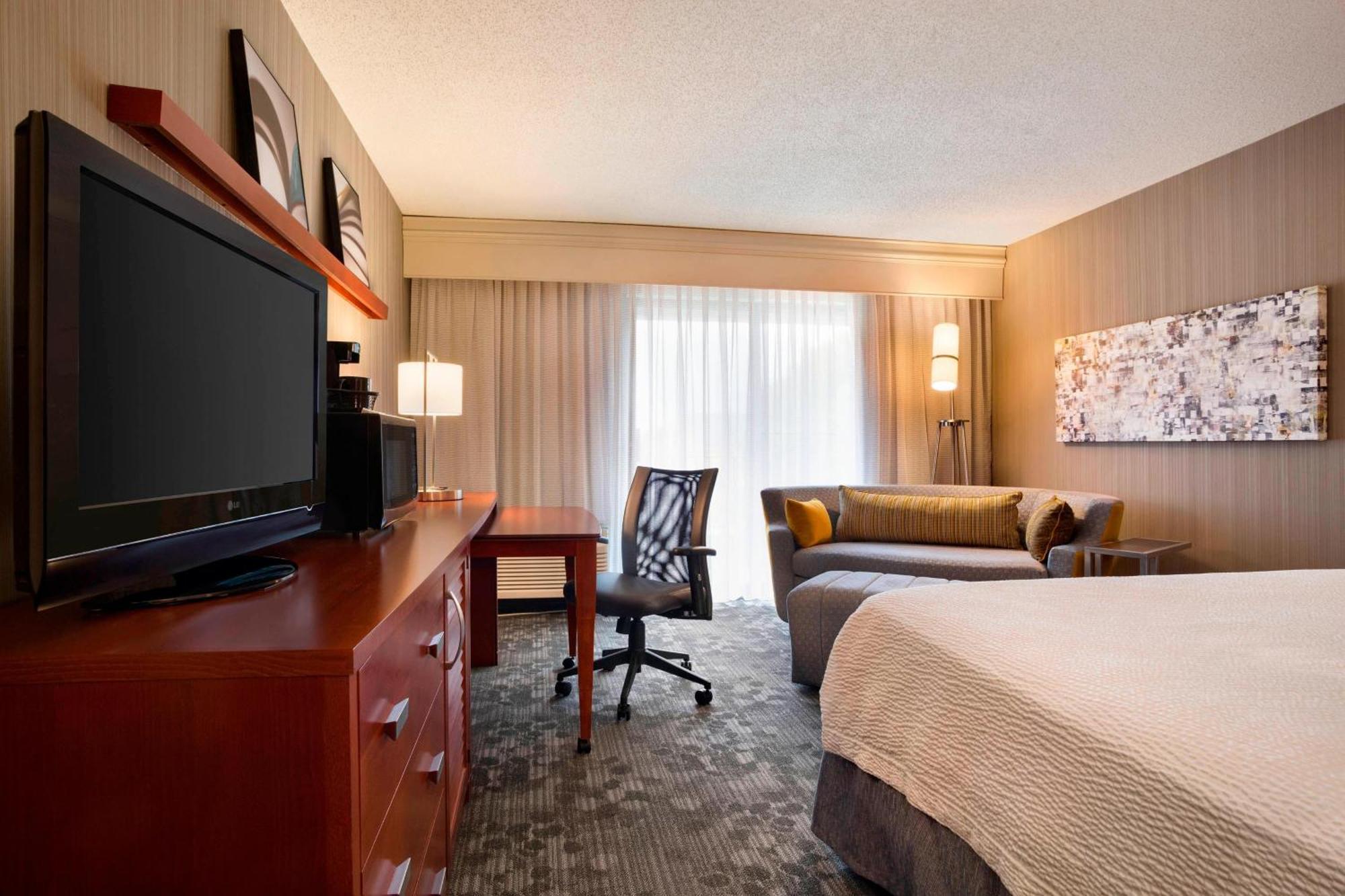 Hotel Courtyard By Marriott Champaign Extérieur photo